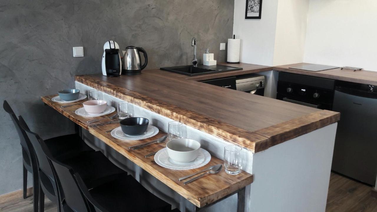 ורשה Silver Apartment In Wilanow מראה חיצוני תמונה
