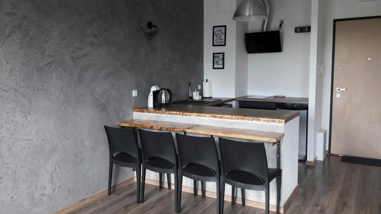 ורשה Silver Apartment In Wilanow מראה חיצוני תמונה